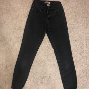 Faded black mid rise jeggngs